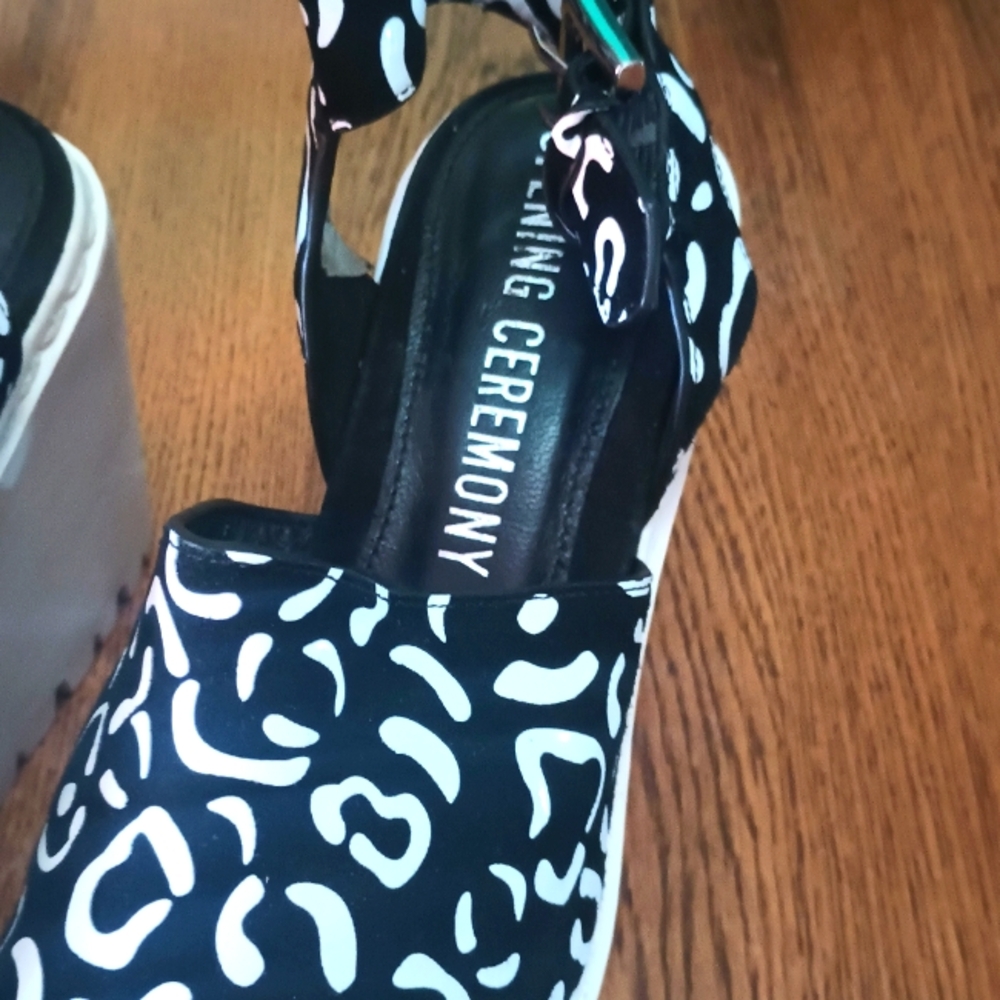 Opening Ceremony Leopard Luna Platform Chunky Lug Sandals Size 40 US 8.5